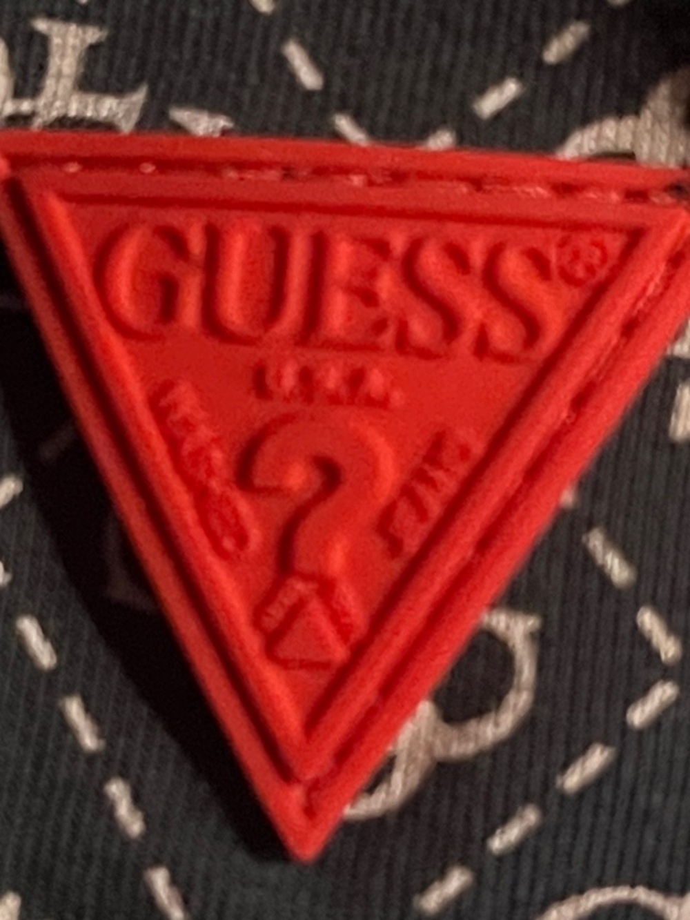 Preowned  Retro Ringer  Guess Shirt Size Medium . - Picture 11 of 15